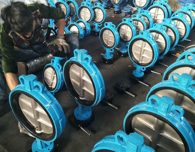 青岛阀门批发小编到大家了解之间有什么区别