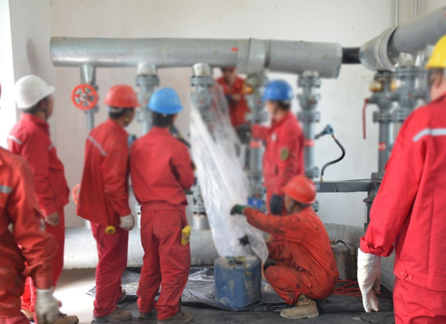 埃美柯阀门试压的原则和注意事项如下